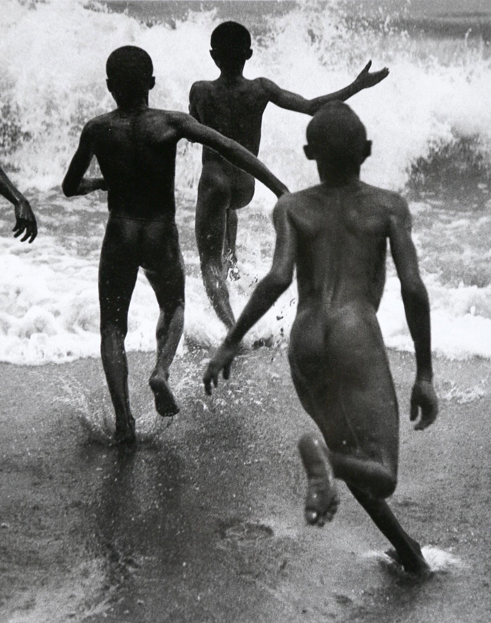 Martin Munkacsi: Liberia, 1931: Artist: Martin Munkacsi Title: Liberia, 1931 Date Printed: 2008 Medium: High Quality Photo Print with Copyright Munkacsi/Ullstein Bild Origin: Printed in Italy - Portfolio Edition by Corriere della Se