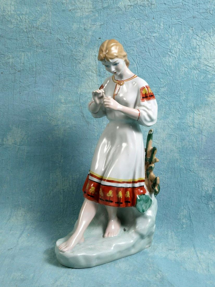 Soviet Russian Ukrainian Love me Girl Polonsky USSR FIGURINE Valentine gift (1 of 7)