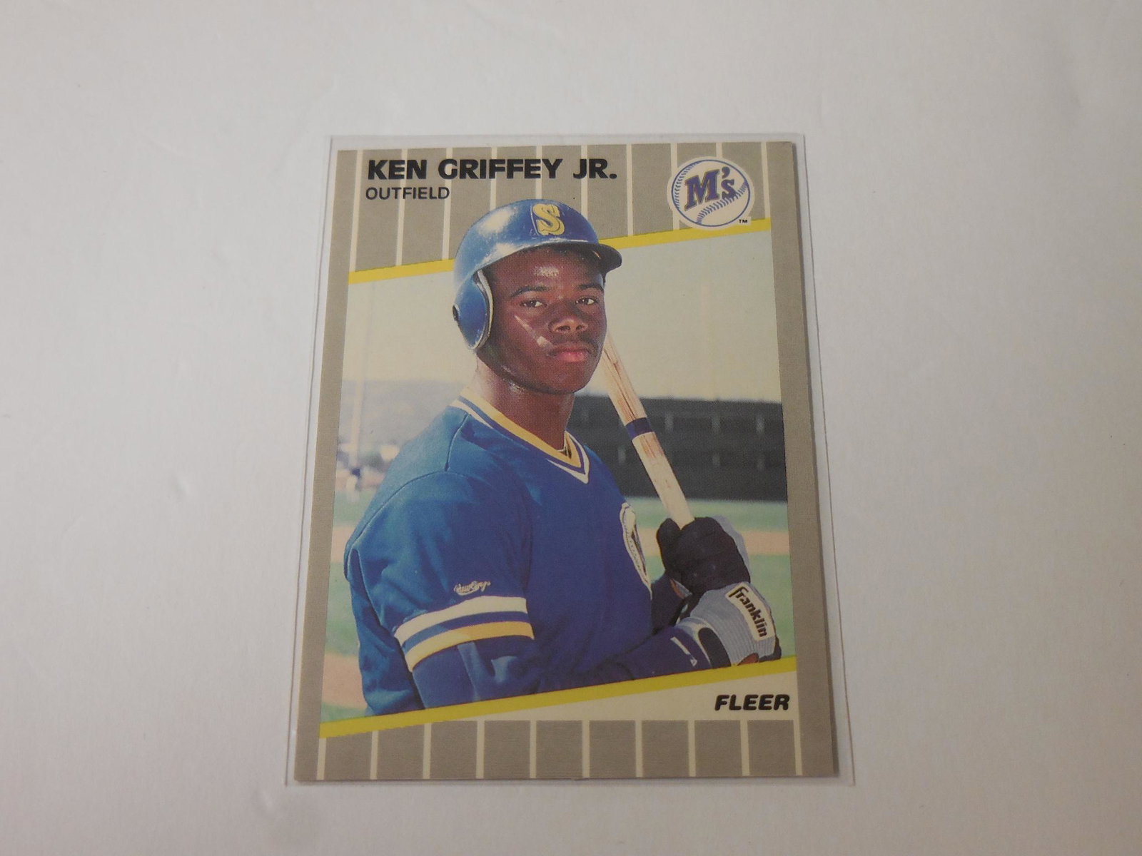 1989 FLEER KEN GRIFFEY JR ROOKIE CARD (1 of 2)