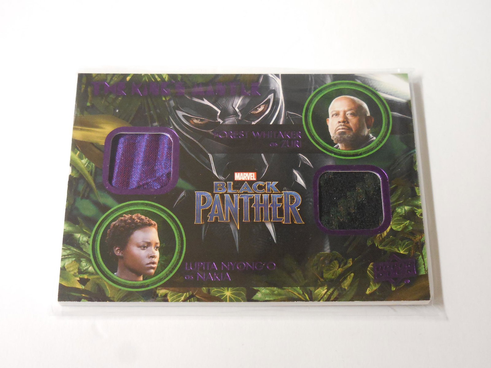 18 UD MARVEL BLACK PANTHER MOVIE RELIC (1 of 2)