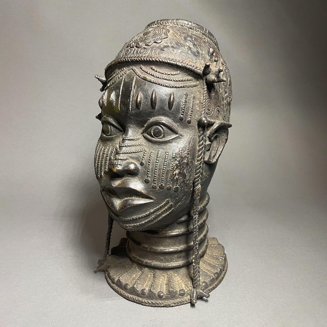 Benin Bronze Head (1 of 5)
