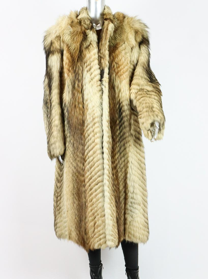 LONG COYOTE FUR COAT EU: L; US: 16 (1 of 16)