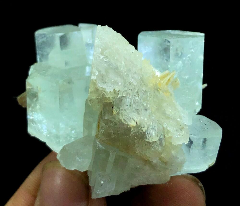 Natural Aquamarine Crystal specimen from skardu pakistan. 52 GRAM. (1 of 5)