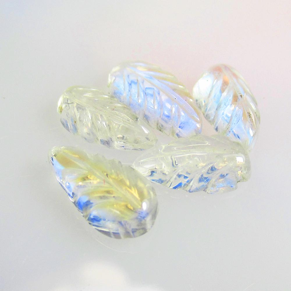 4.90 Ctw Natural 5 Moonstone Carving Set: No Reserve! Title: 4.90 Ctw Natural 5 Moonstone Carving Set Stone Clarity: Semi-Transparent Gemstones: Moonstone Carat Weights: 4.9 Size/Dimensions: 9.2x4.3 - 10.7x5.6 mm / 5 Pc's Additional Informati