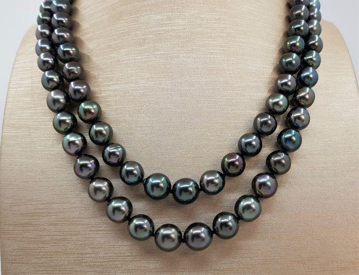 8x11mm Shimmering Green Tahitian pearls - Necklace: Title: 8x11mm Shimmering Green Tahitian pearls - Necklace Description: A beautiful double pearl necklace of peacock and aubergine green near round Tahitian pearls with exceptional lustre, finished wit