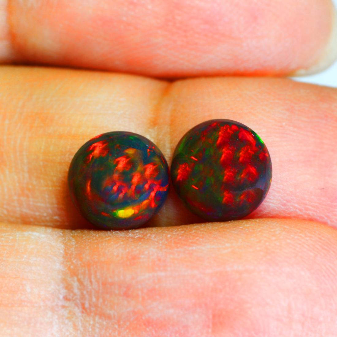 2.60Ct Sparkling Round cut 8 X 8 mm Multi Color Play Black Fire Opal (1 of 4)