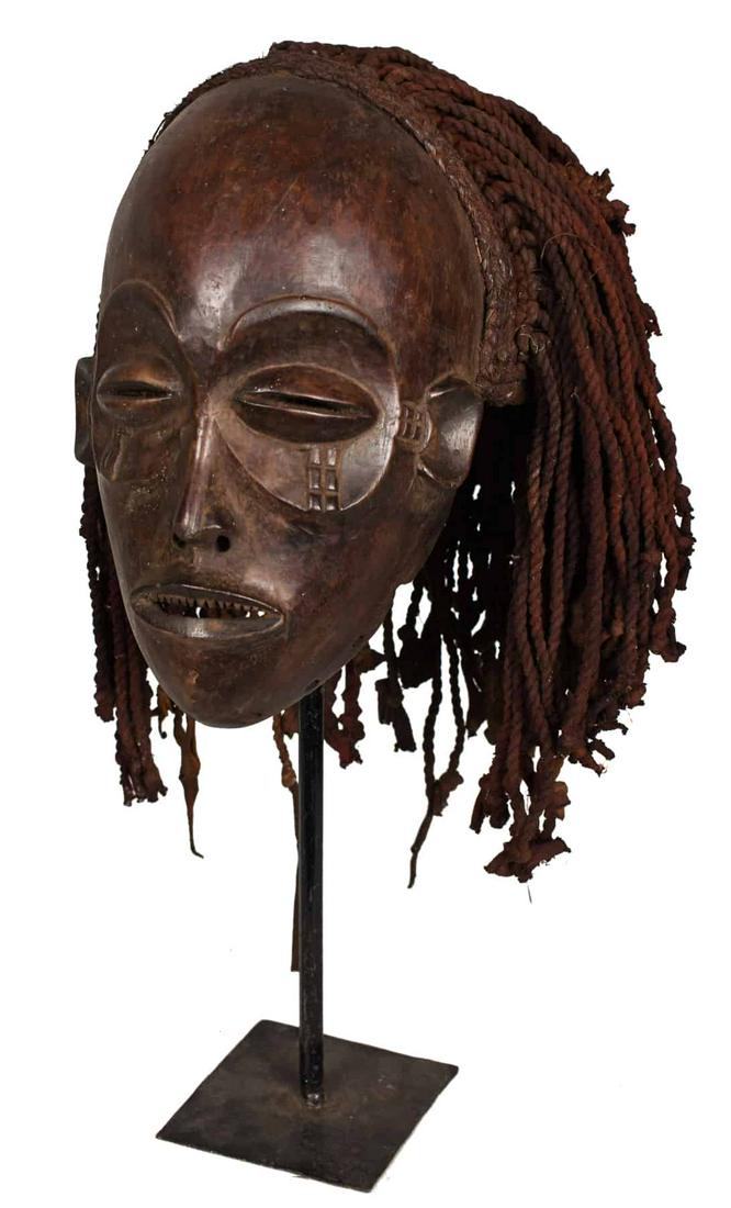 Mask - Wood, Rope - Mwana Pwo - Chokwe - Angola (1 of 9)
