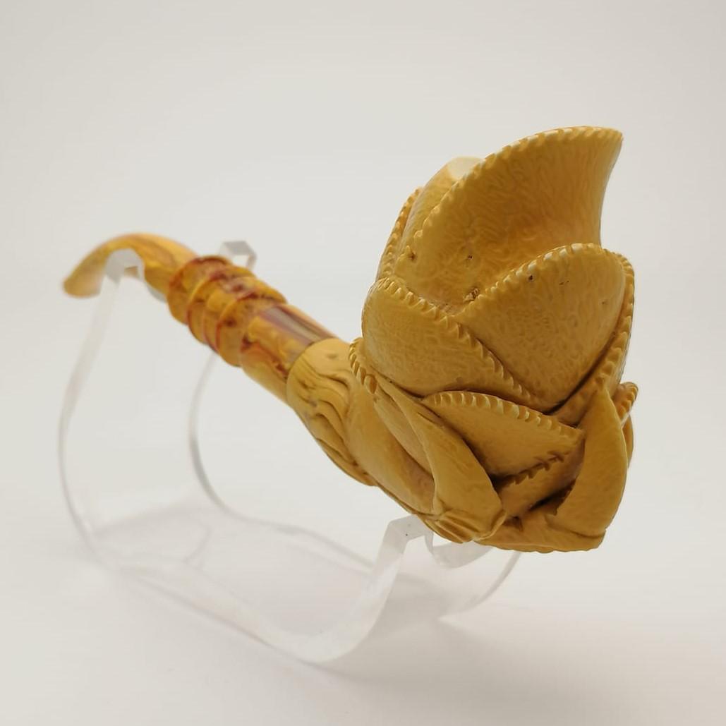 Tulip on Eagle Claw,Hand carved Meerschaum Pipe (1 of 9)
