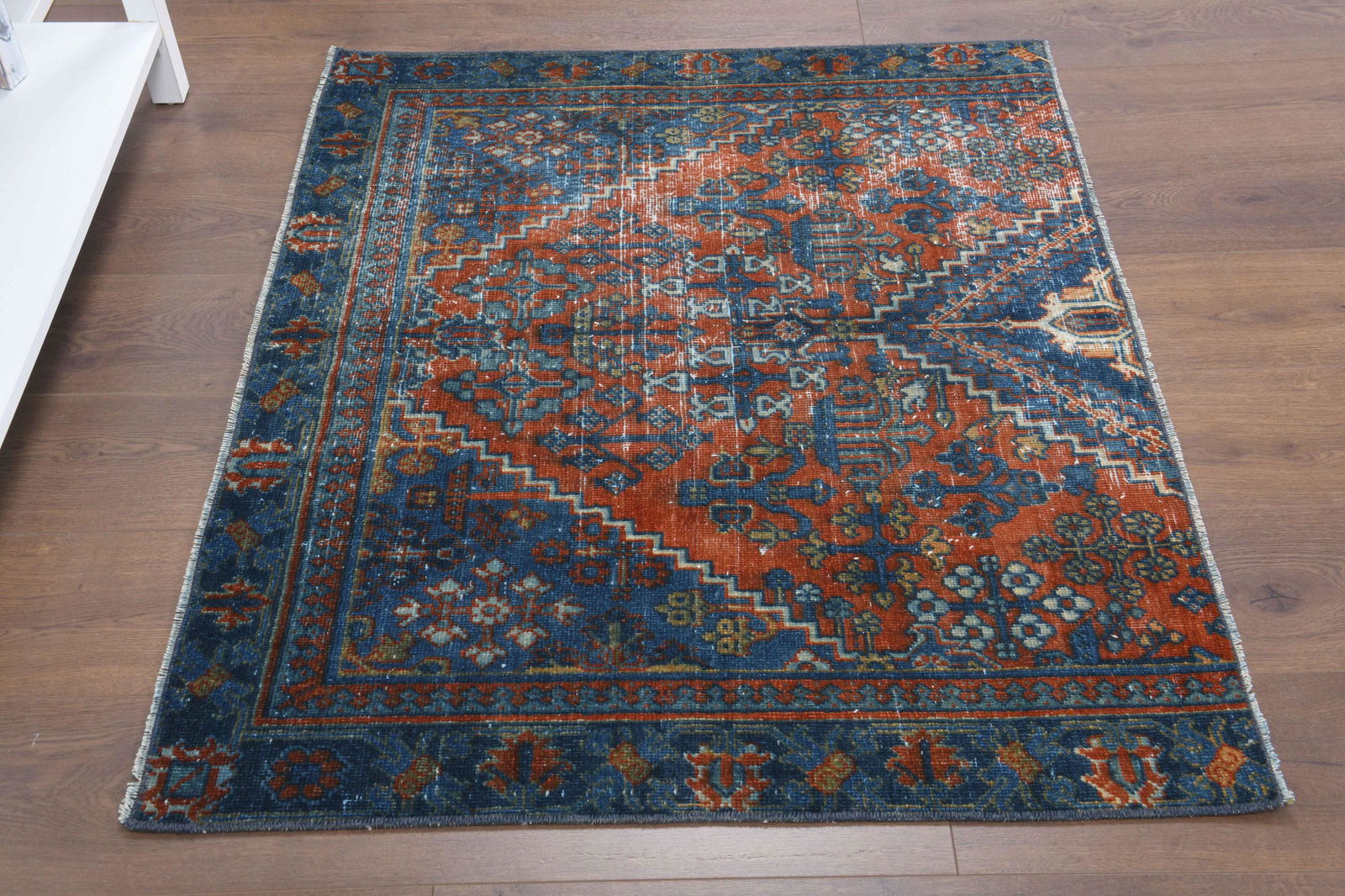 3x3'8, SMALL EXCITING RUG, Turkish Rug (1 of 9)