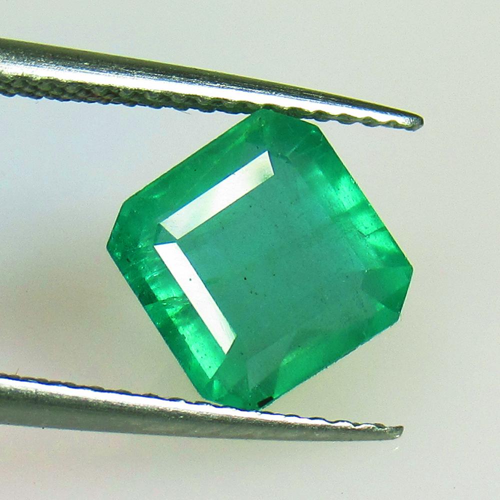3.31 Ct Natural Zambian Emerald Octagon Cut (1 of 4)