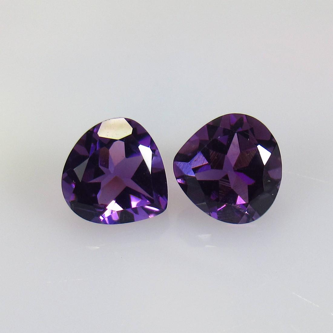 3.68 Ctw Natural Purple Amethyst Pear Pair: No Reserve! Title: 3.68 Ctw Natural Purple Amethyst Pear Pair Stone Clarity: VVS Gemstone: Amethyst Carat/Weights: 3.68 Size/Dimension: 8.20 x 8.20 x 5.20 mm / 2 Pc's Additional Information: Excellent