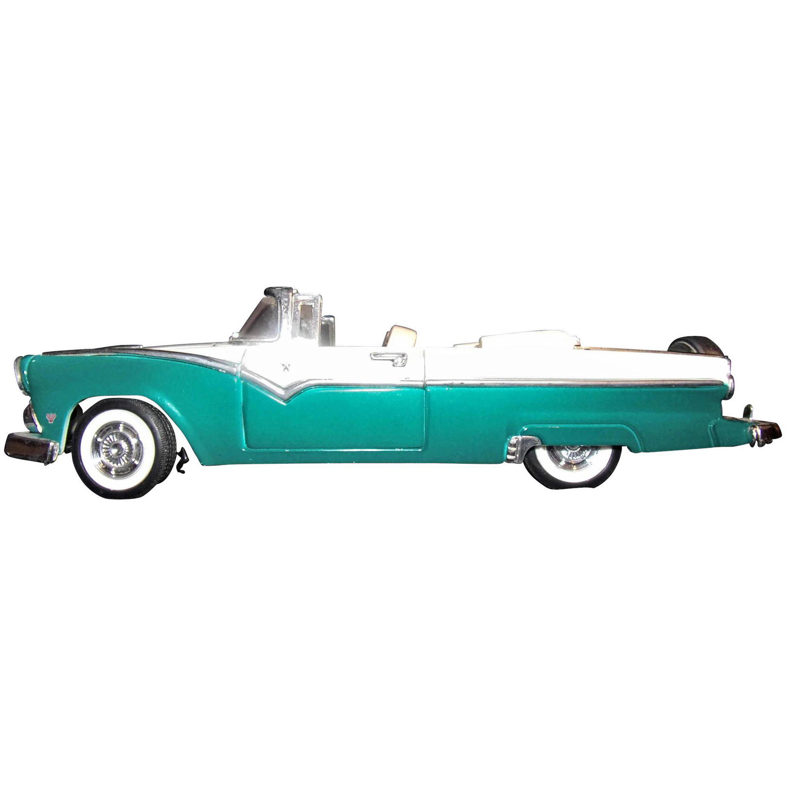 Sunnyside LTD 1/24 1955 Ford Crown Victoria Convertible Diecast Model: Sunnyside LTD 1/24 1955 Ford Crown Victoria Convertible Diecast Model is in excellent condition. Its only flaw is the right rear tail light piece is missing. Doors open, hood raises, front wheels turn