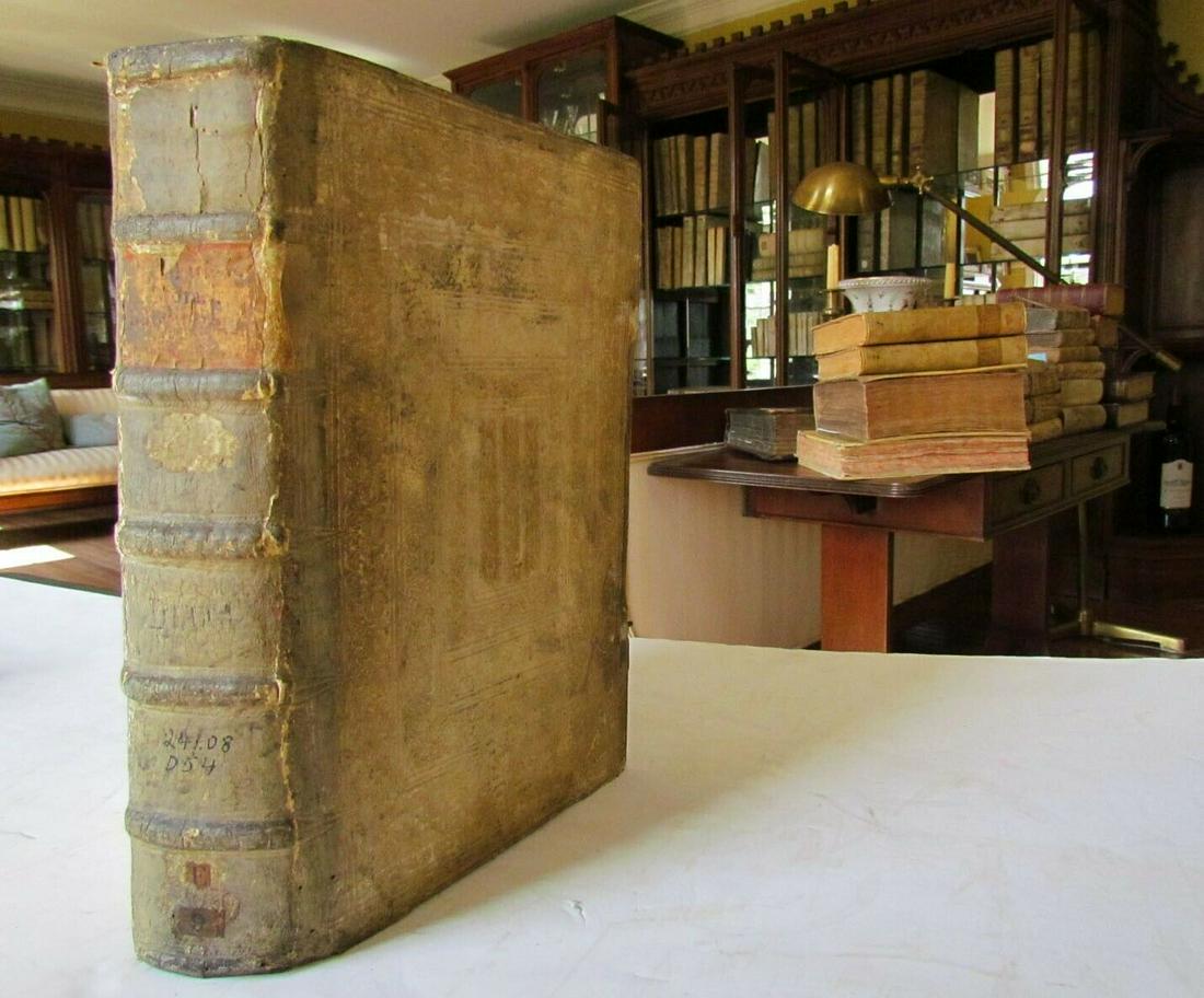 1640s ANTIQUE BLINDSTAMP PIGSKIN FOLIO ANTONINI DIANA Resolutionum Moralium: R.P.D. Antonini Diana Panormitani clerici regularis et sancti officii regni siciliae consultoris, Resolutionum moralium. Published by apud Franciscum Baba, Venetiis, 1640s Folio, Size 9 1/3 by 13''. L