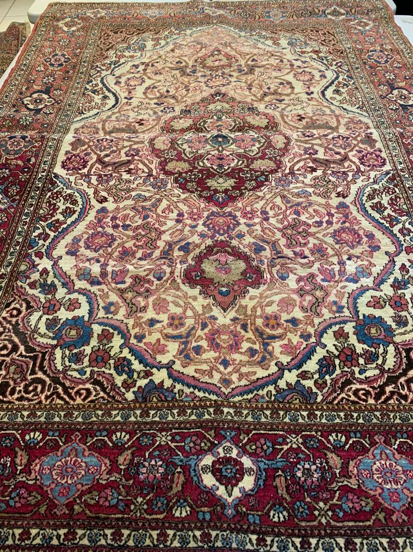 Antique Persian Bahkteri Rug 4x7 ft: Title: Antique Persian Bahkteri Rug 4x7 ft Description: Antique Persian Bahkteri Rug 4x7 ft Size:4x7 ft Circa: 1980 Origin: Iran Materials:100 % Wool Reserve: $350.00 Shipping: Domestic: Flat-rate of