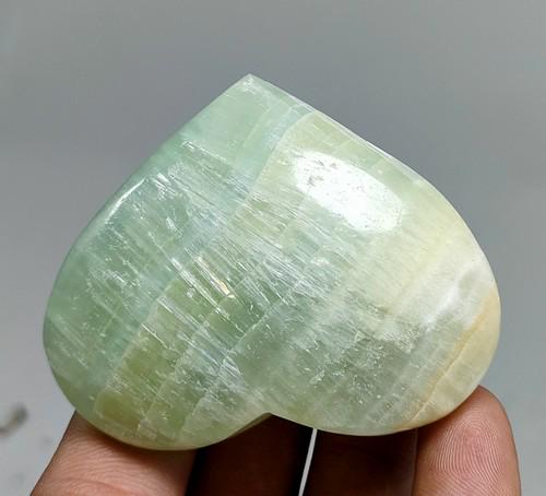 515 Carats Beautiful Natural Aragonite Healing Heart (1 of 3)