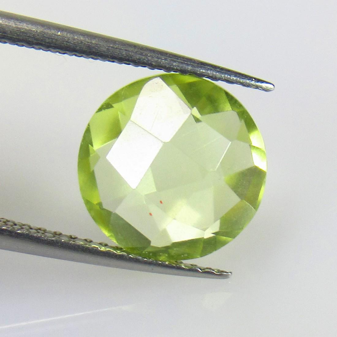 3.50 Ctw Natural Lemon Quartz Round Checkerboard Cut: No Reserve! Title: 3.50 Ctw Natural Lemon Quartz Round Checkerboard Cut Stone Clarity: VVS Gemstones: Natural Lemon Quartz Carat Weights: 3.5 Size/Dimensions: 10.20 x 10.20 x 5.50 mm Additional Inform