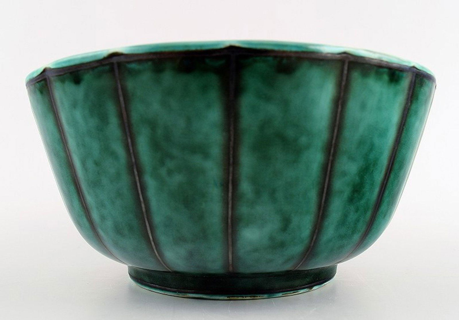 Wilhelm Kåge, Gustavsberg Argenta vase decorated with leaves. (1 of 4)