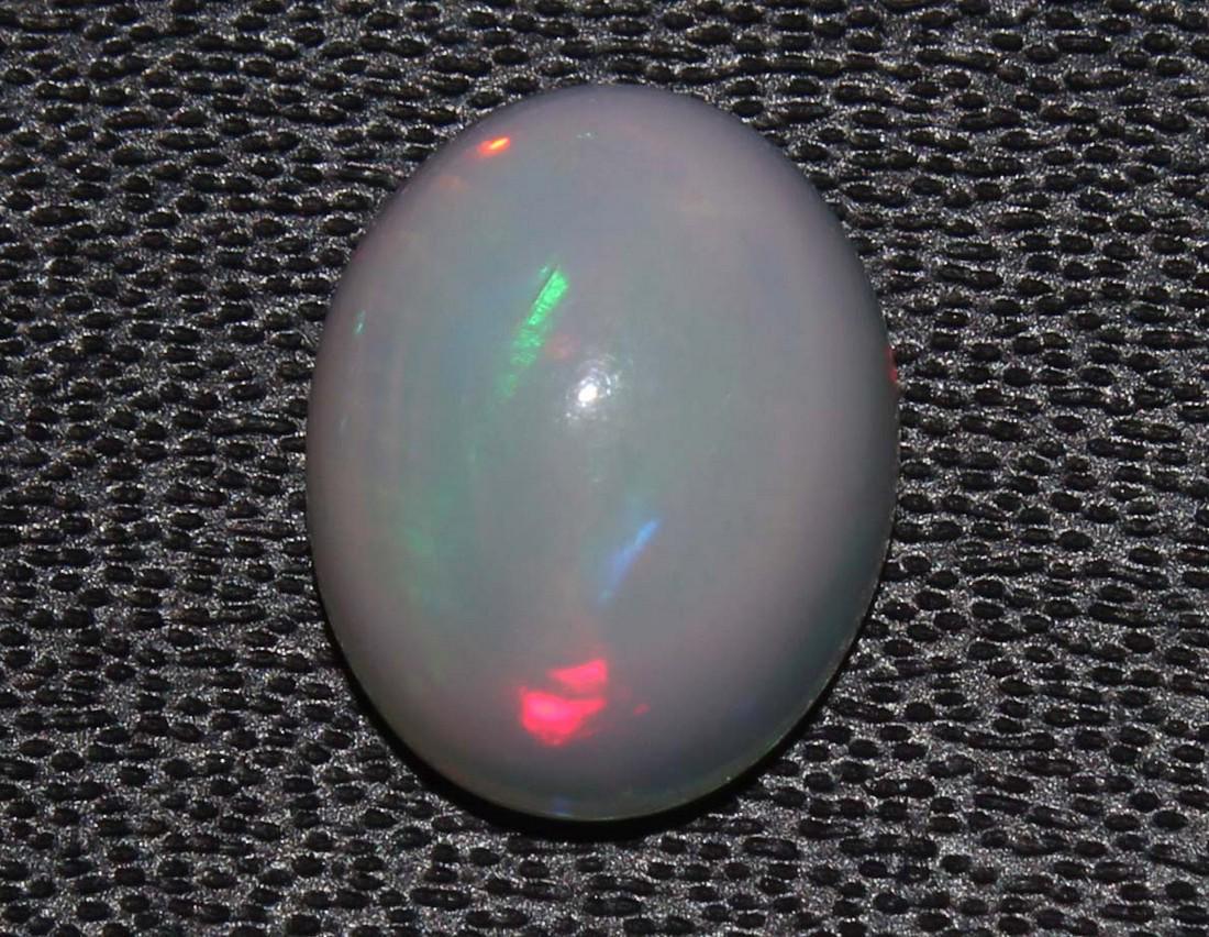 1.09 Cts Natural Ethiopian Opal (1 of 2)