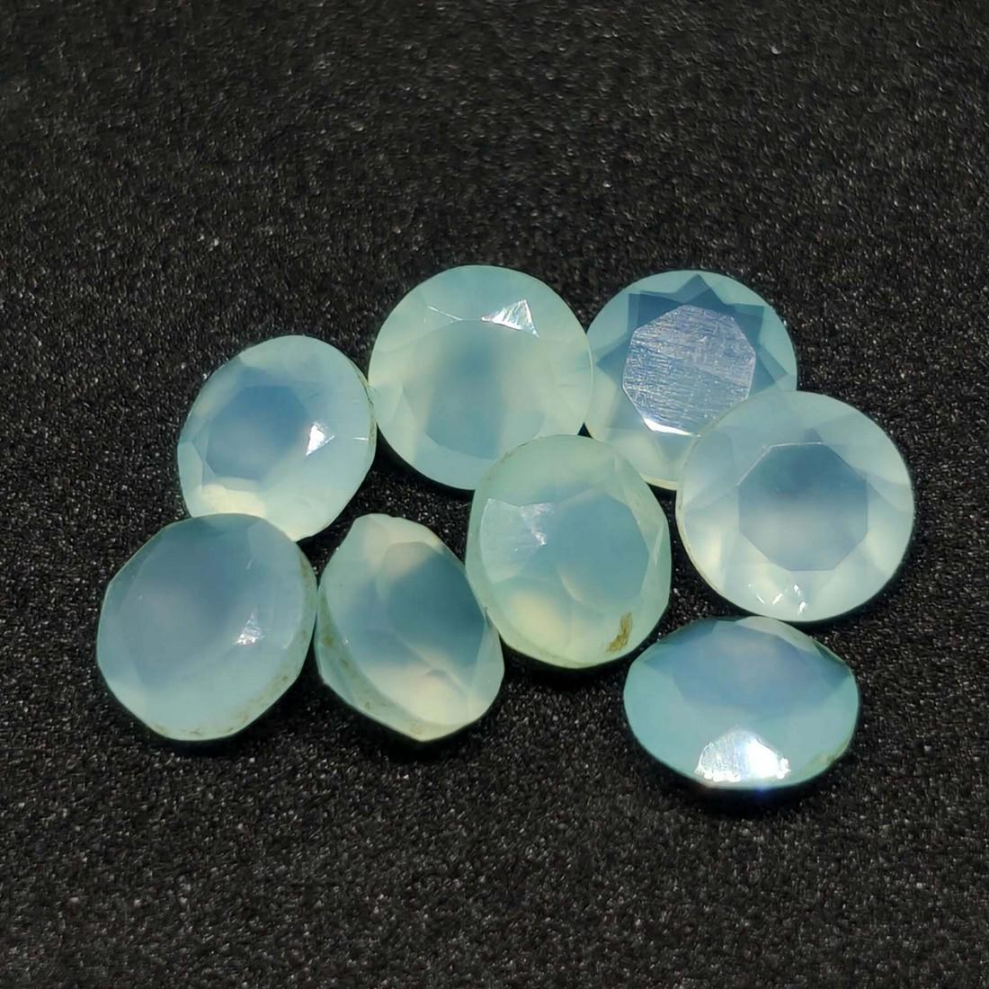 5.60 ct Natural Aqua Chalcedony Faceted Lot: No Reserve! Title: 5.60 ct Natural Aqua Chalcedony Faceted Lot Additional Information: Gemstones: Chalcedony Carat Weights: 5.60 ct Size/Dimensions: 6 X 6 mm Materials & Techniques: Chalcedony Weight