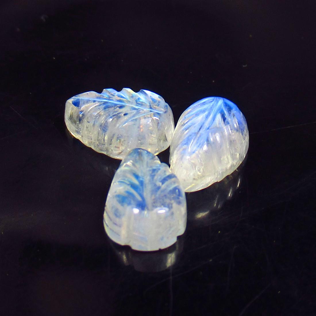 5.10 Ctw Natural 3 Blue Moonstone Carving Set: No Reserve! Title: 5.10 Ctw Natural 3 Blue Moonstone Carving Set Stone Clarity: Translucent Gemstone: Natural Moonstone Carat Weights: 5.10 Size/Dimensions: 8.8x6.2 - 9.7x6.4 mm / 3 Pc's Additional In