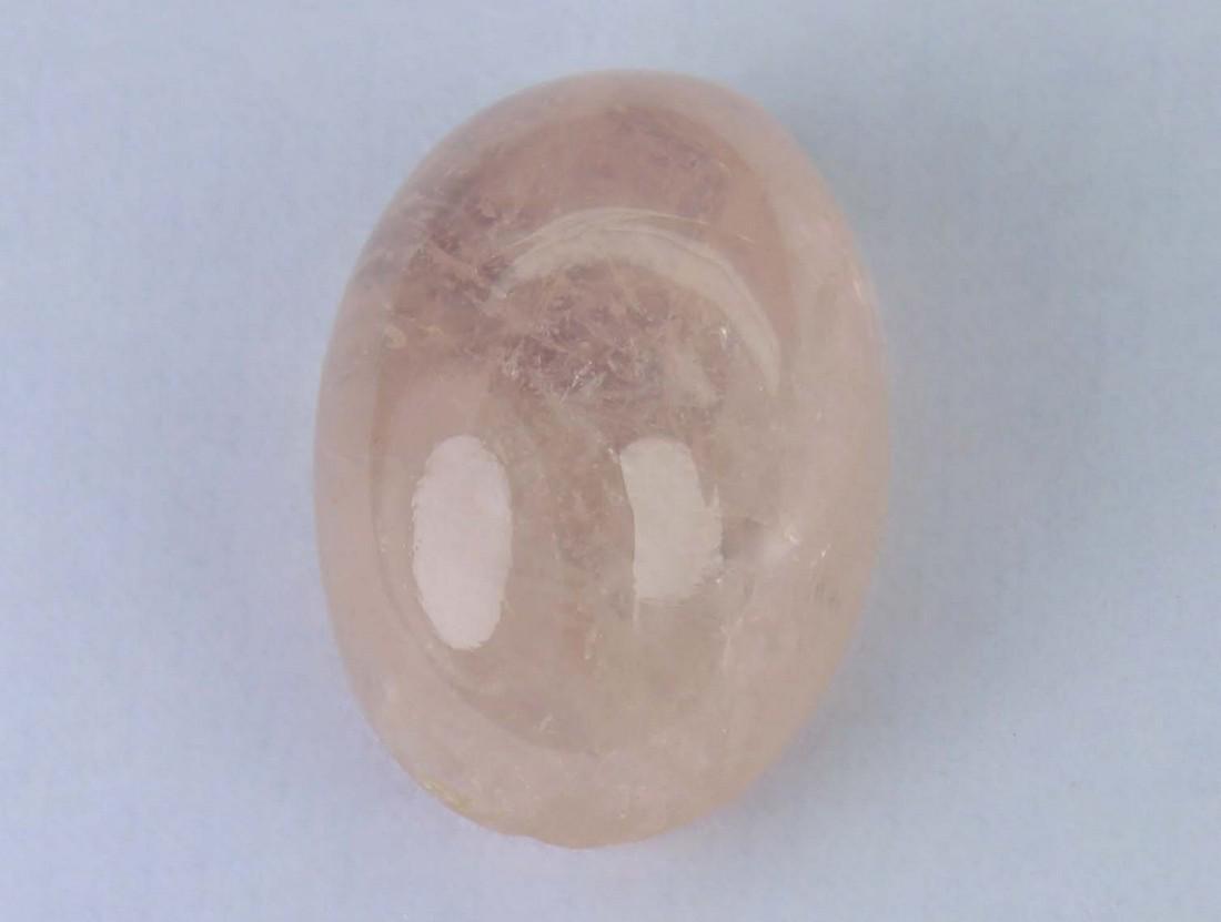 6.36 cts Natural Morganite: No Reserve! Gemstone : Natural Morganite Shape and cut : Oval Cabochon Weight : 6.36 Carats Measurements : 13.30x9.20x6.88 mm Color : Peach Transparency : Transparent Treatment : No Treatment Origin :