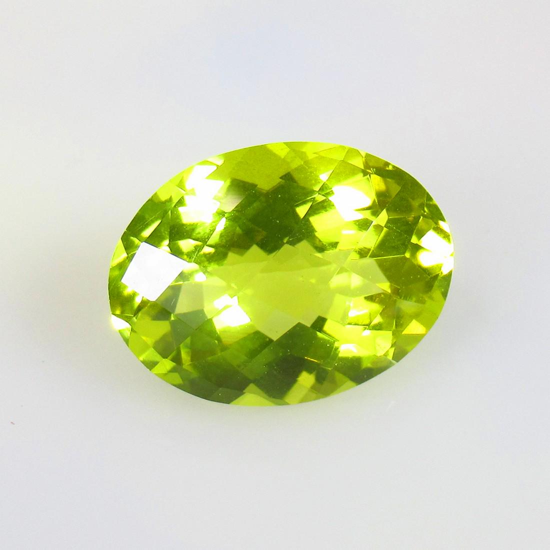 8.36 Ctw Natural Lemon Quartz Oval Cut: No Reserve! Title: 8.36 Ctw Natural Lemon Quartz Oval Cut Stone Clarity: VVS Gemstone: Natural Lemon Quartz Carat Weights: 8.36 Size/Dimensions: 15.90 x 11.90 x 8.50 mm Additional Info: Good Luster / 