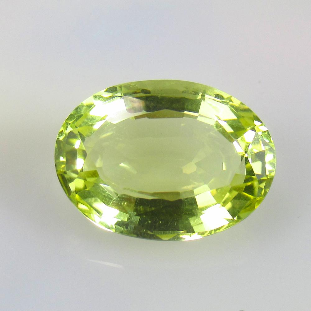 9.85 Ctw Natural Lemon Quartz Oval Cut: No Reserve! Title: 9.85 Ctw Natural Lemon Quartz Oval Cut Stone Clarity: VVS Gemstones: Natural Lemon Quartz Carat Weights: 9.85 Size/Dimensions: 17.00 x 12.50 x 7.50 mm Additional Information: Top Cl