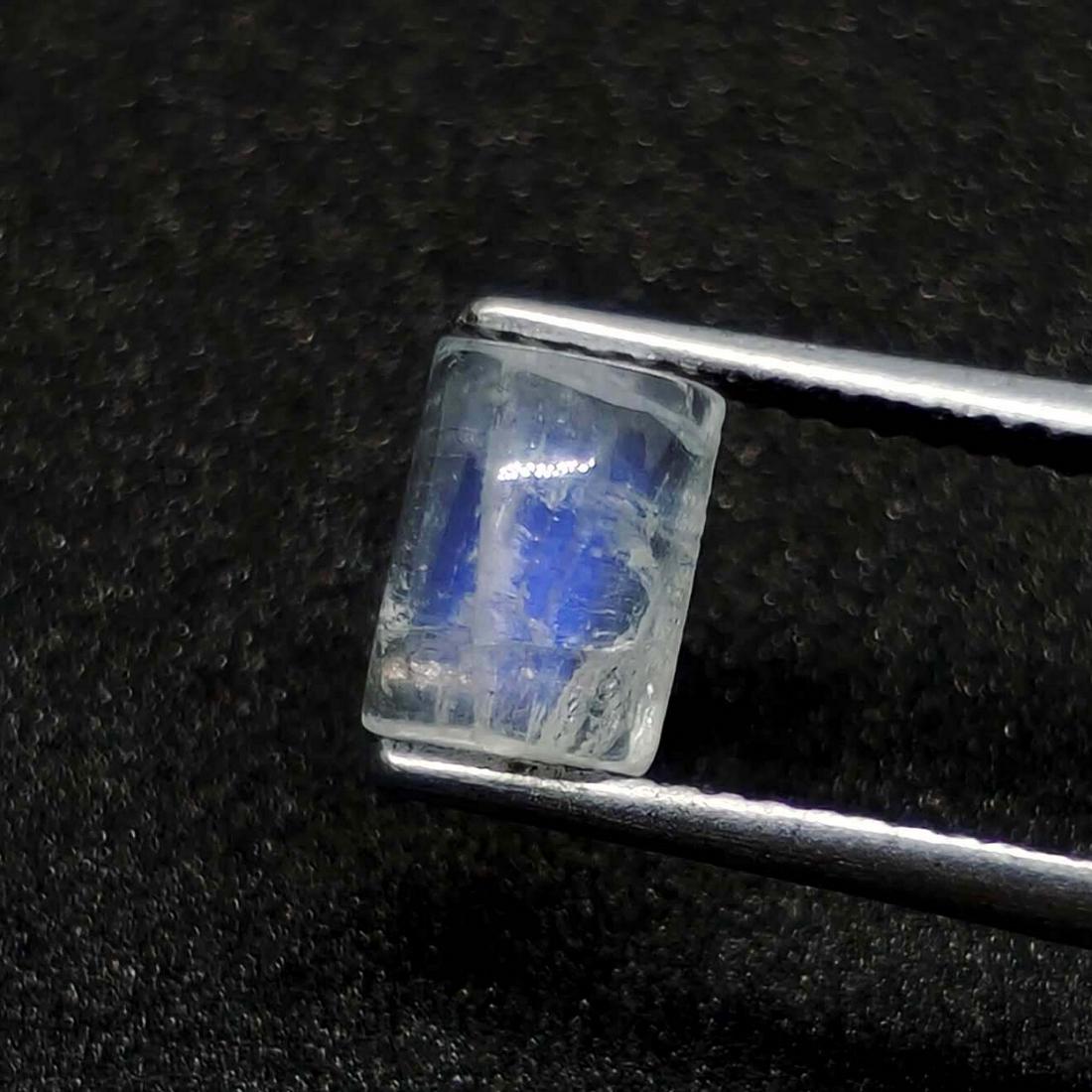 1.30 ct Natural White Rainbow Moonstone: No Reserve! Title: 1.30 ct Natural White Rainbow Moonstone Additional Information: Gemstones: Rainbow Moonstone Carat Weights: 1.30 ct Size/Dimensions:7 X 5 X 3 mm Origin : India Materials & Technique