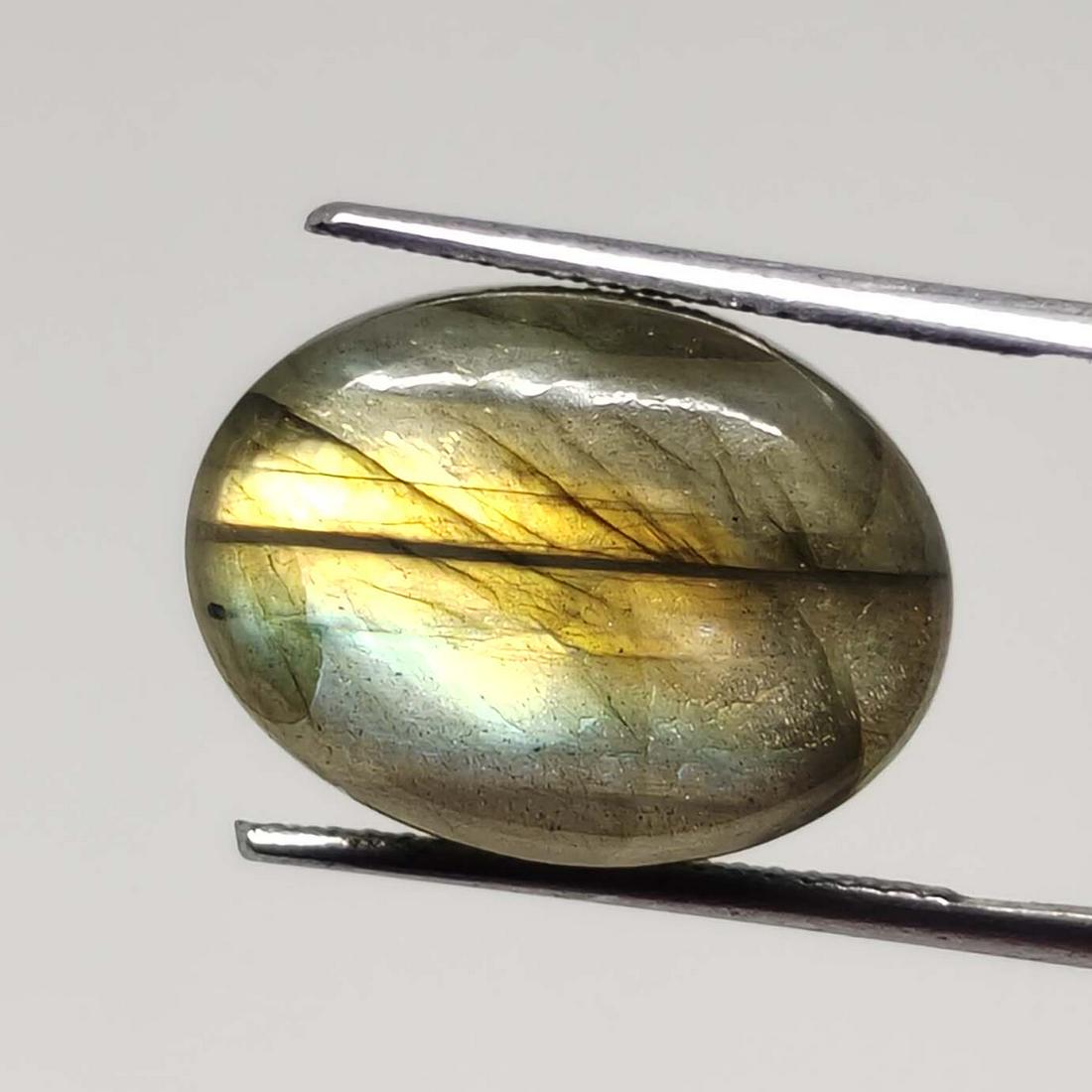 11.50 ct Natural Labradorite: No Reserve! Title: 11.50 ct Natural Labradorite Additional Information: Gemstones: Labradorite Carat Weights: 11.50 ct Size/Dimensions: 16 X 12 X 6 mm Origin : Labrador Materials & Techniques: Labrado