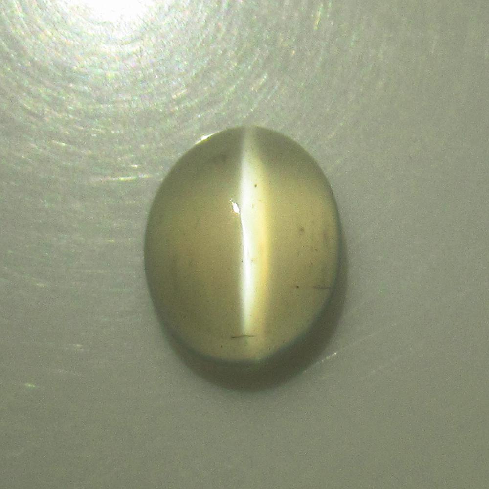 3.74 Ctw Natural Moonstone Oval Cab: No Reserve! Title: 3.74 Ctw Natural Moonstone Oval Cab Stone Clarity: Semi-Transparent Gemstones: Natural Moonstone Carat Weights: 3.74 Size/Dimensions: 10.60 x 8.70 x 5.70 mm Additional Information: