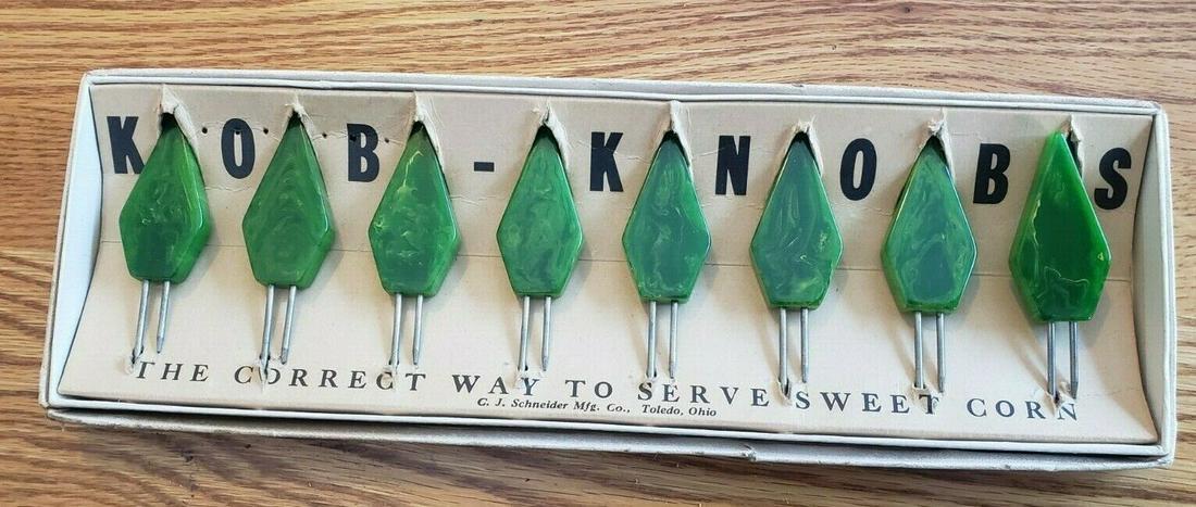 Antique corn cob holders green catalin bakelite in original box (1 of 3)
