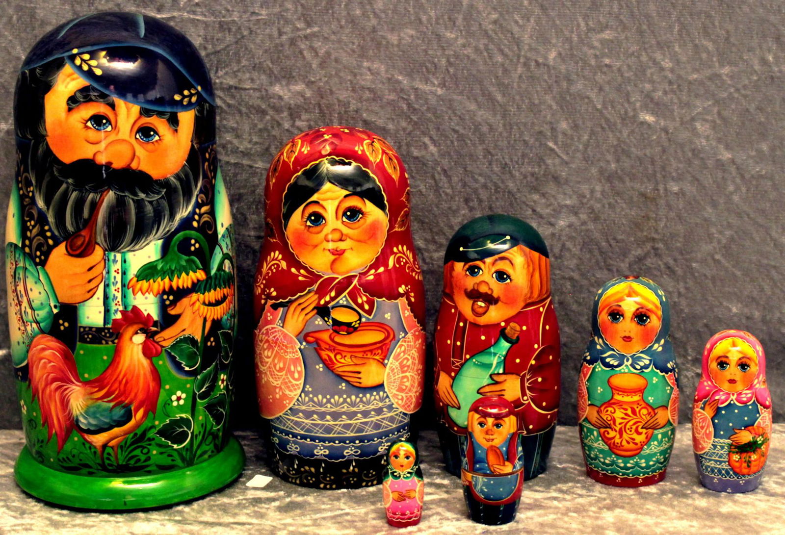 Matreshka “Family”: Matreshka. Traditional russian wooden nesting doll. Hand made, hand painted. Sergiyev Posad, 7St. "Dimensions: 0.0 × 12.0 × 25.0 cm" Reserve: $140.00 Shipping: Domestic: Flat-rate of $50.00