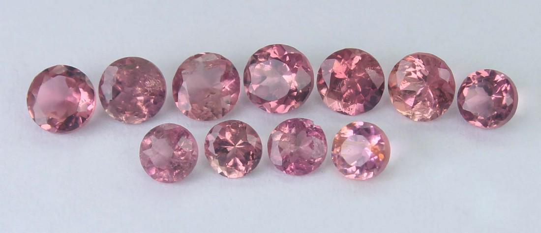 1.06 Cts Natural Tourmaline Lot: No Reserve! Gemstone : Natural Tourmaline Variety : Natural Rubellite Tourmaline Origin : Afghanistan Weight : 1.06 carats Dimensions : 3.12x3.11x1.83 mm - 2.58x2.52x1.70 mm Shape : Round Cut Number o