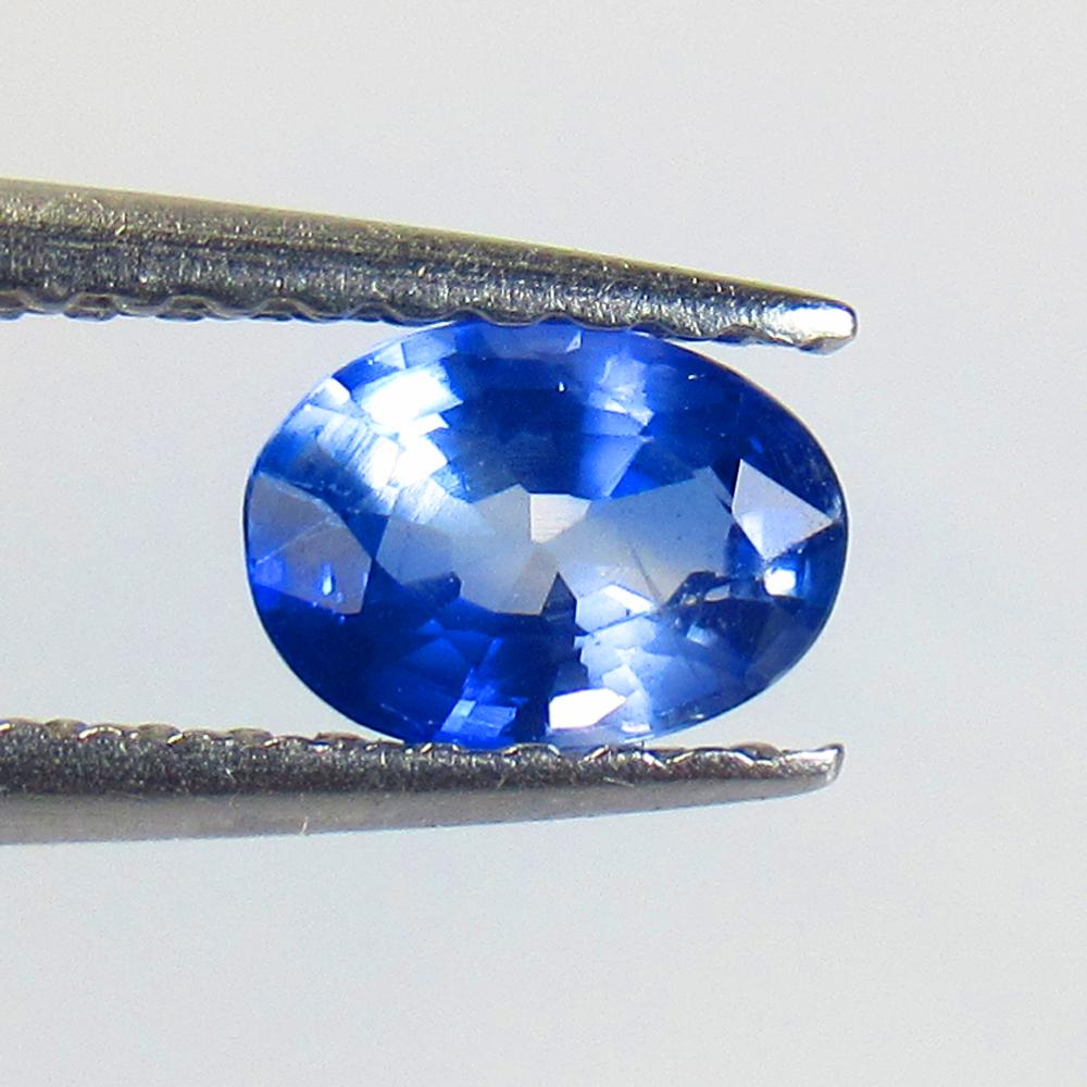0.50 Ct Natural Ceylon Blue Sapphire Oval Cut (1 of 2)
