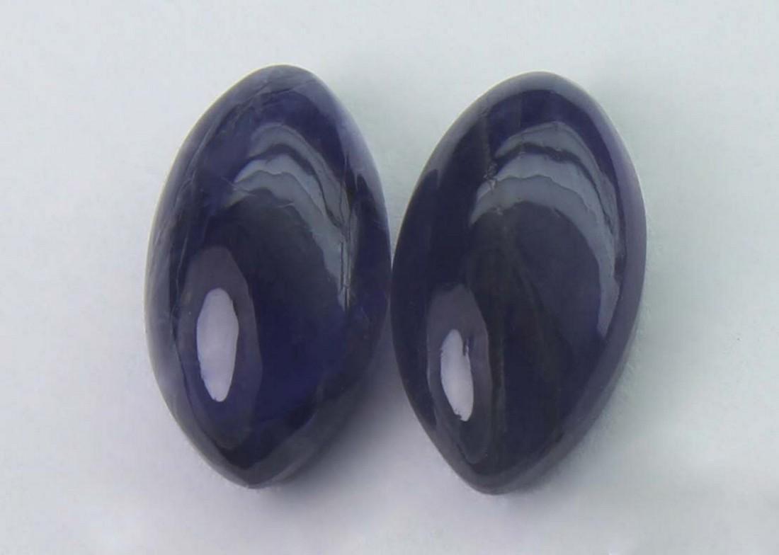 1.58 cts Natural Iolite Lot: No Reserve! Gemstone : Natural Iolite Shape and cut : Marquise Cut Weight : 1.58 carats Measurements : 8.35x4.47x3.12 mm , 8.35x4.54x2.83 mm Color : Violite Number Of Stone : 2 Transparency : Transpar