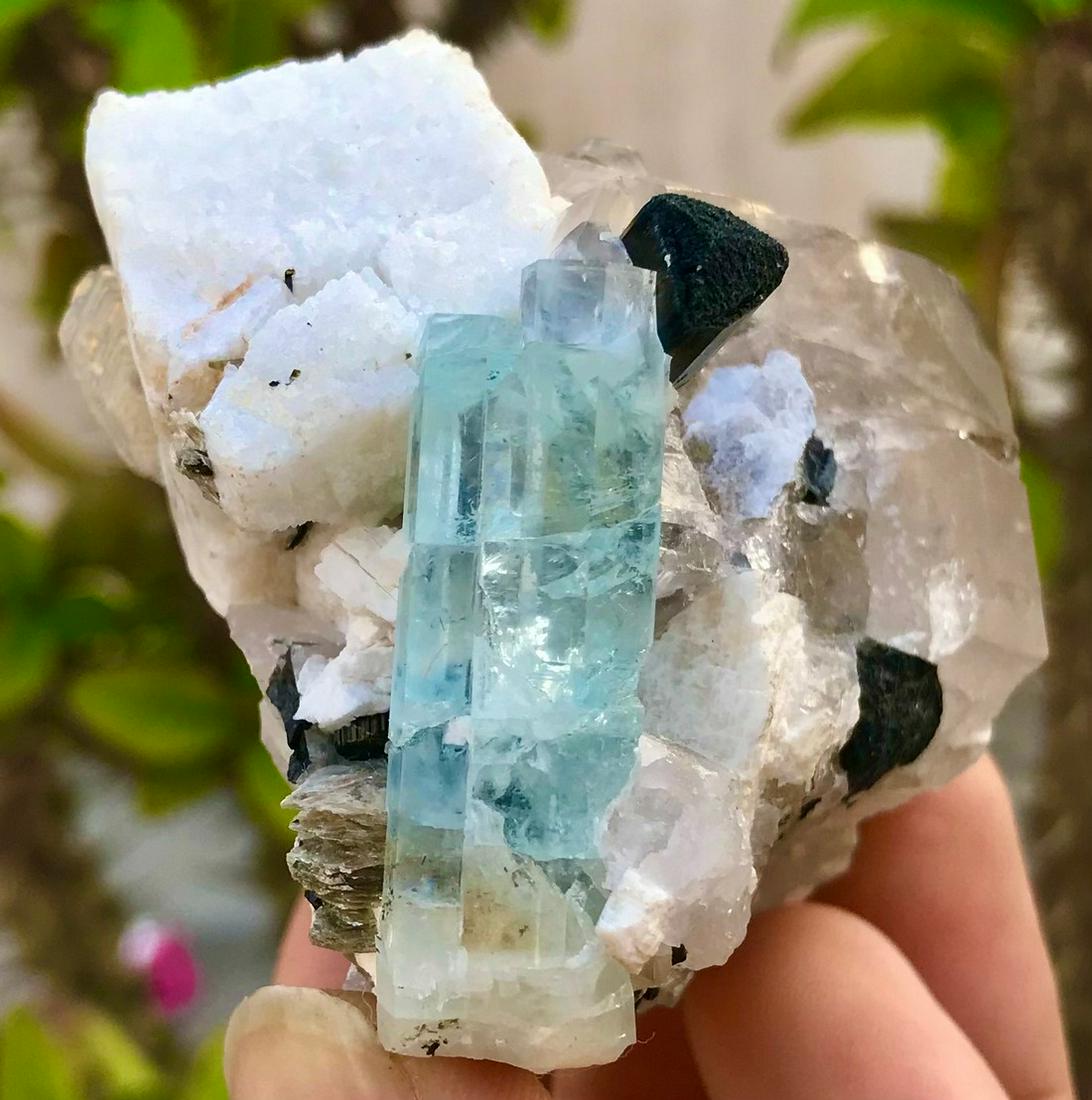 963 Carats Super Top Quality Damage Free Blue Gemmy Aquamarine Crystal w/ Tourmaline ,Quartz: Title: 963 Carats Super Top Quality Damage Free Blue Gemmy Aquamarine Crystal w/ Tourmaline ,Quartz Specimen Origin: Pakistan Treatment: 963 Carats Super Top Quality Damage Free Blue Gemmy Aquamarine 