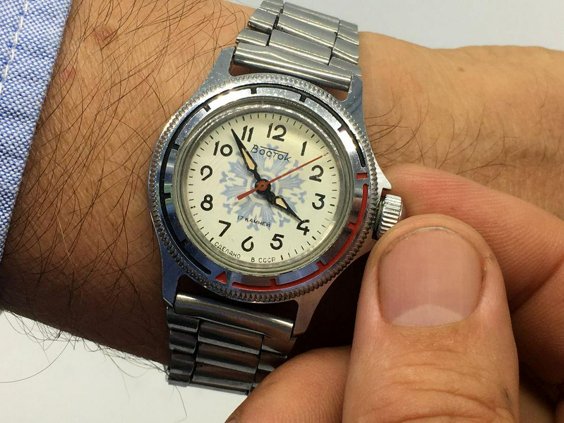 Vostok vintage men wrist watch / Russian antique unisex USSR watches (1 of 8)