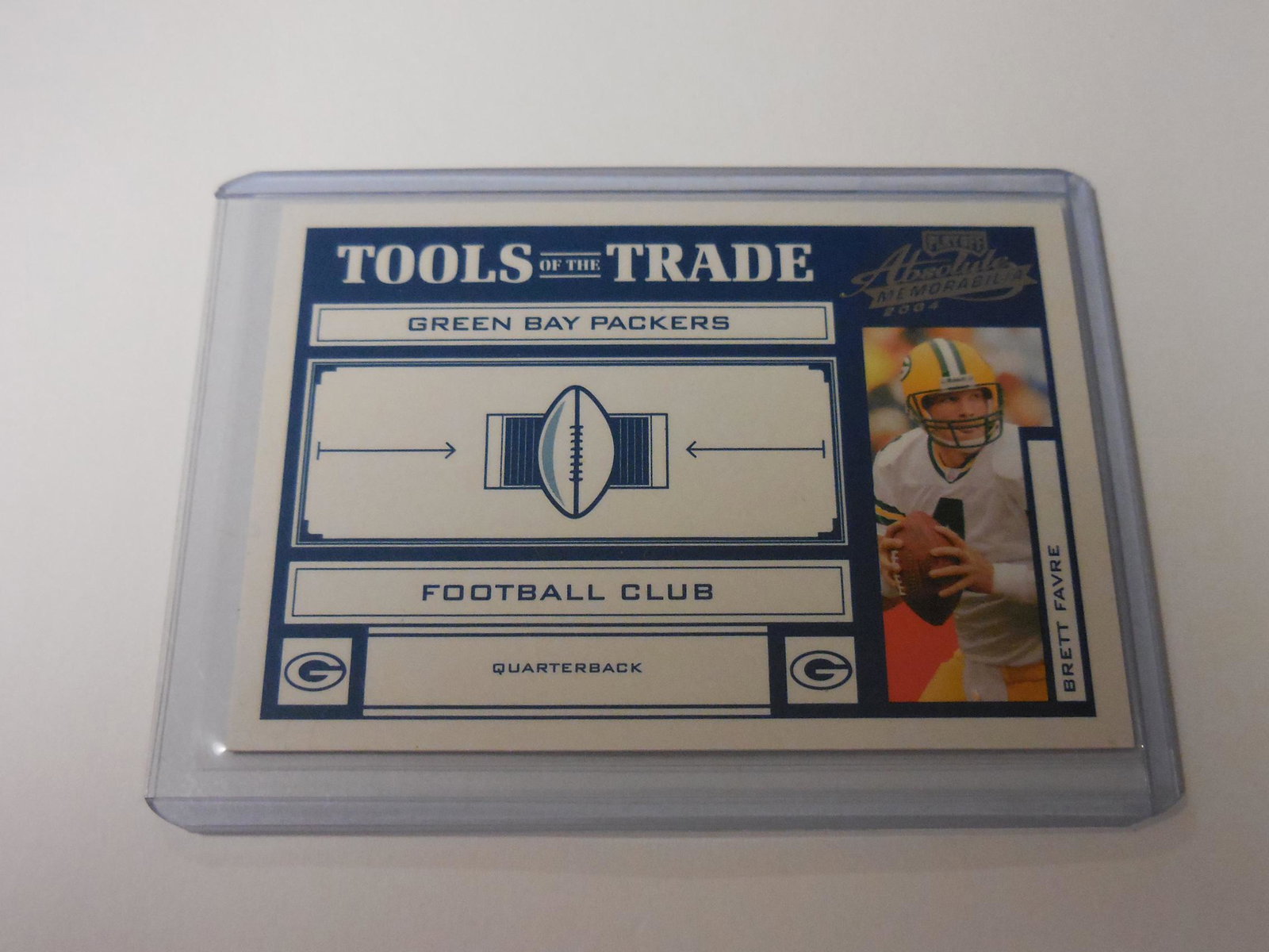 04 ABSOLUTE BRETT FAVRE #D 025/250: 2004 PLAYOFF ABSOLUTE BRETT FAVRE TOOLS OF THE TRADE CARD #'D 025/250 GREEN BAY PACKERS THIS IS A WONDERFUL CARD FOR ANY COLLECTOR! PLEASE VIEW THE PHOTO(S) TO HELP DETERMINE THE CONDITION OF THIS ITE