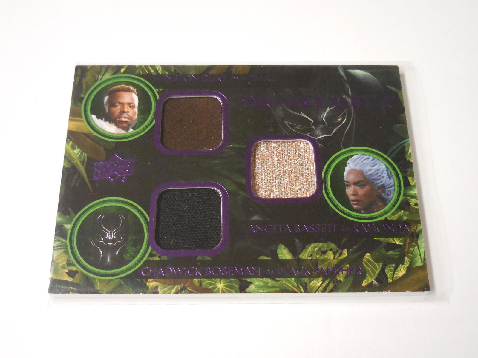 18 UD BLACK PANTHER TRIPLE RELIC (1 of 2)