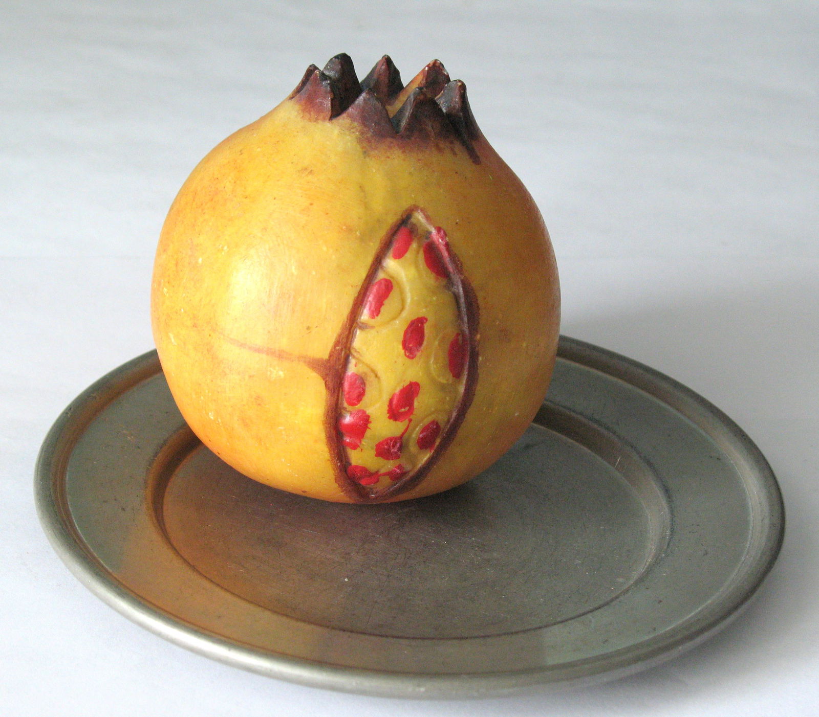 RARE vintage over-sized stone pomegranate. (1 of 2)