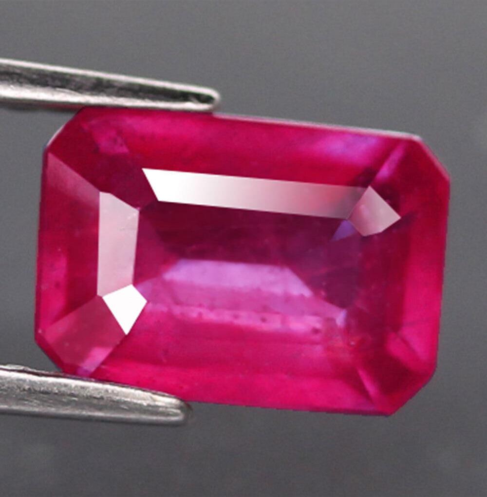 3,28 cts Natural Octagon Pink Red ruby (1 of 3)