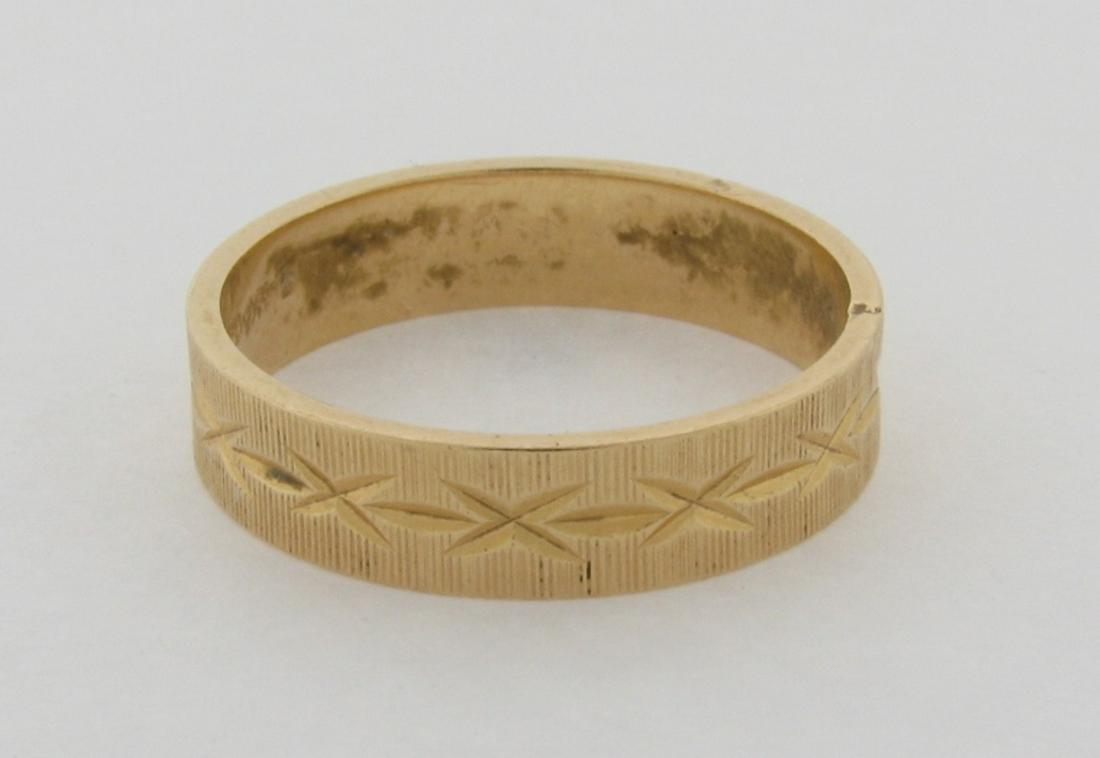 Vintage 14k Gold Designer Made Wedding Band. (1 of 5)