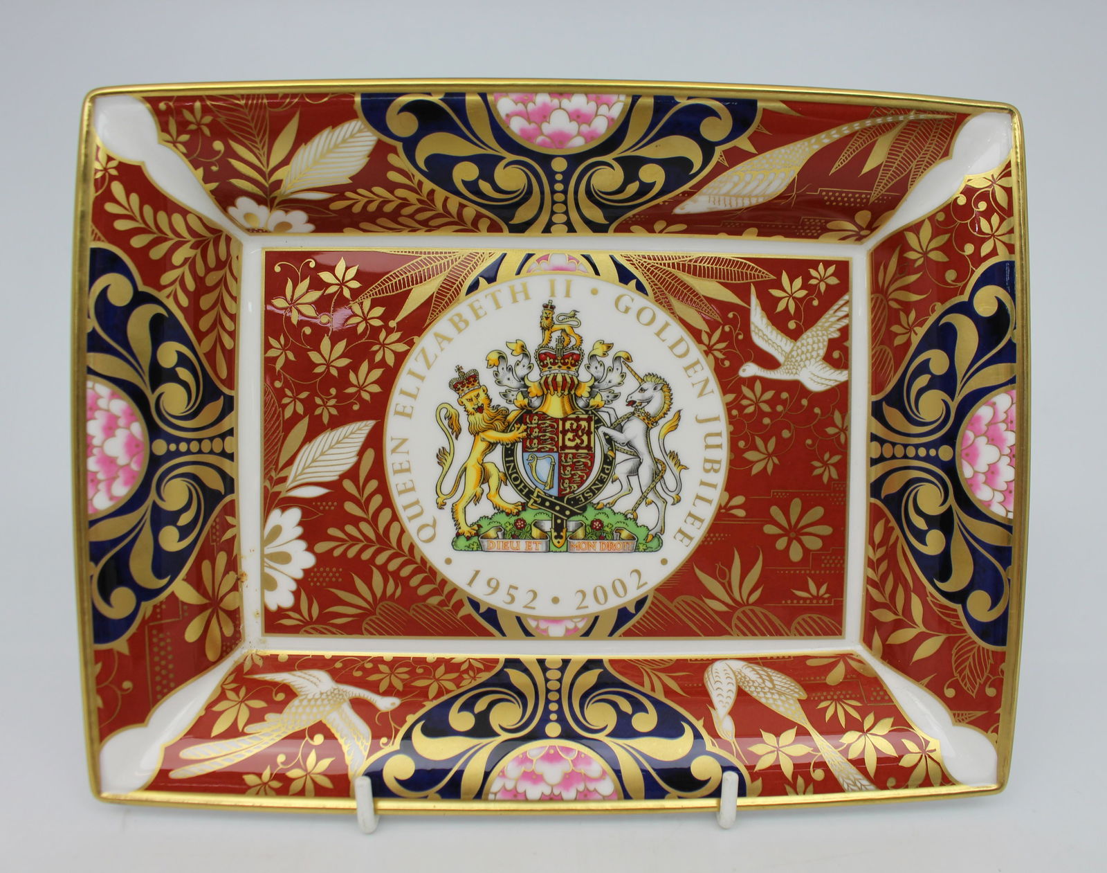 Royal Worcester Queen Elizabeth II Golden Jubilee Rectangular Tray (1 of 2)