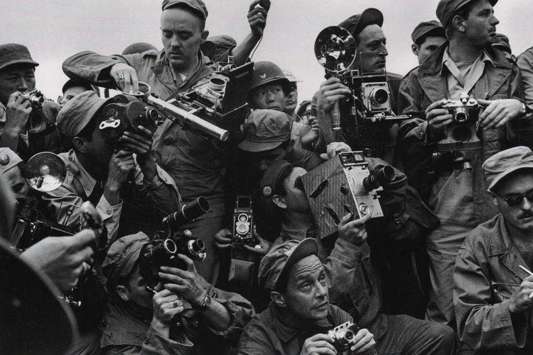 WERNER BISCHOF - Vultures of the Battlefield, Korea, 1952: Artist: WERNER BISCHOF Print Title: Vultures of the Battlefield, Korea, 1952 Medium: Photo-lithograph Printed in: Italy, 2000s Image Size: approx. 7 x 10.5” Reserve: $30.00 Shipping: Domestic: F