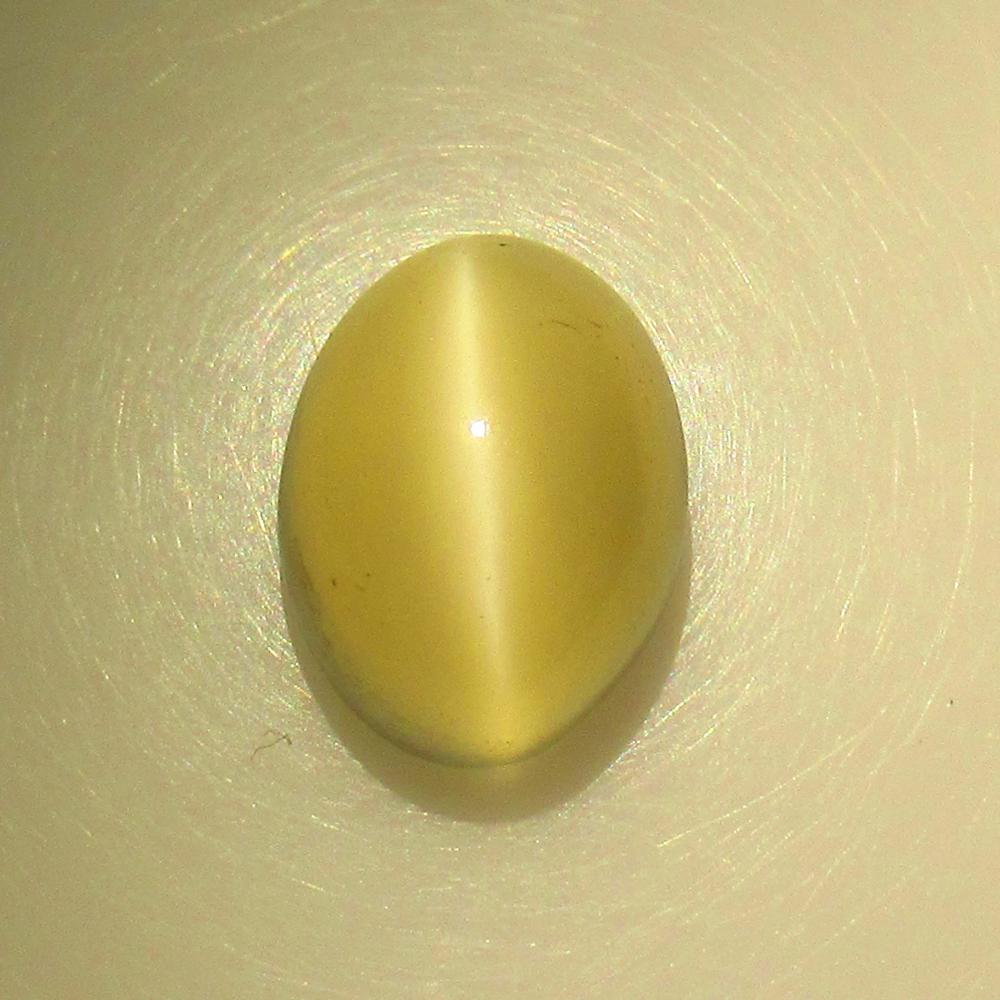 9.17 Ctw Natural Moonstone Oval Cab: No Reserve! Title: 9.17 Ctw Natural Moonstone Oval Cab Stone Clarity: Semi-Transparent Gemstones: Natural Moonstone Size/Dimensions: 9.17 Carat Weights: 13.80 x 10.50 x 8.50 mm Additional Information: