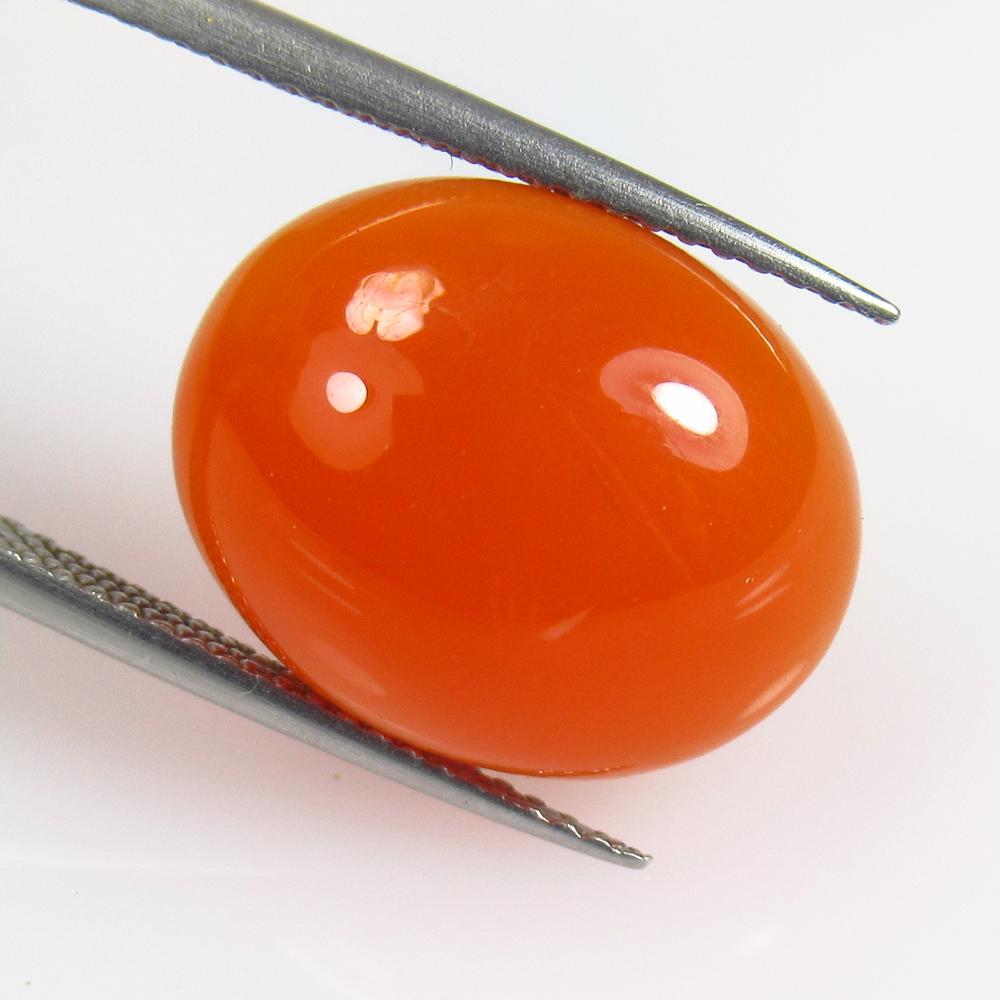 9.51 Ctw Natural Orange Carnelian Oval Cab: No Reserve! Title: 9.51 Ctw Natural Orange Carnelian Oval Cab Stone Clarity: Semi-Transparent Gemstones: Carnelian Size/Dimensions: 9.51 Carat Weights: 16.30 x 13.00 x 6.10 mm Additional Information: 