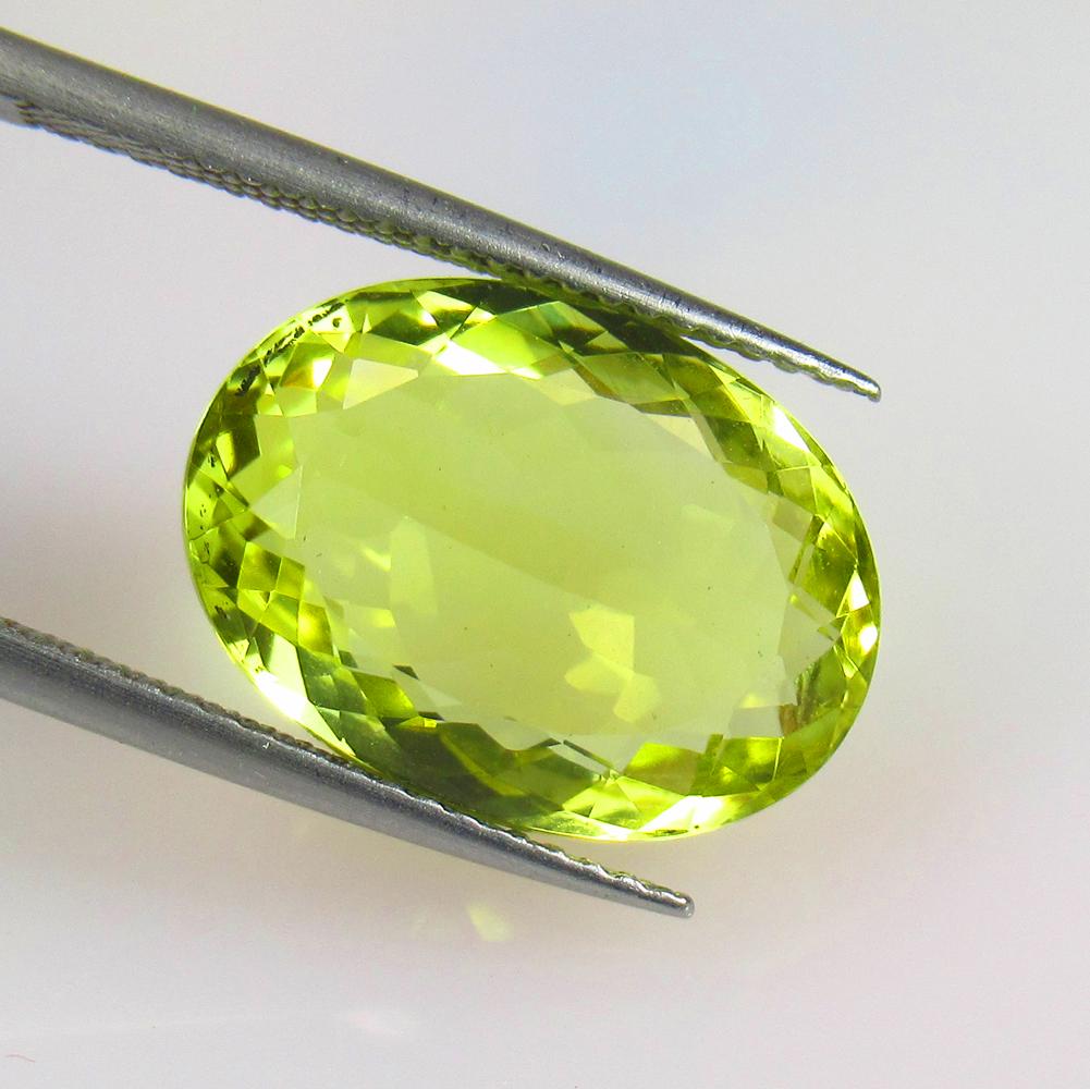 9.16 Ctw Natural Lemon Quartz Oval Cut: No Reserve! Title: 9.16 Ctw Natural Lemon Quartz Oval Cut Stone Clarity: VVS Gemstones: Natural Lemon Quartz Size/Dimensions: 9.16 Carat Weights: 15.90 x 11.60 x 7.50 mm Additional Information: Good L
