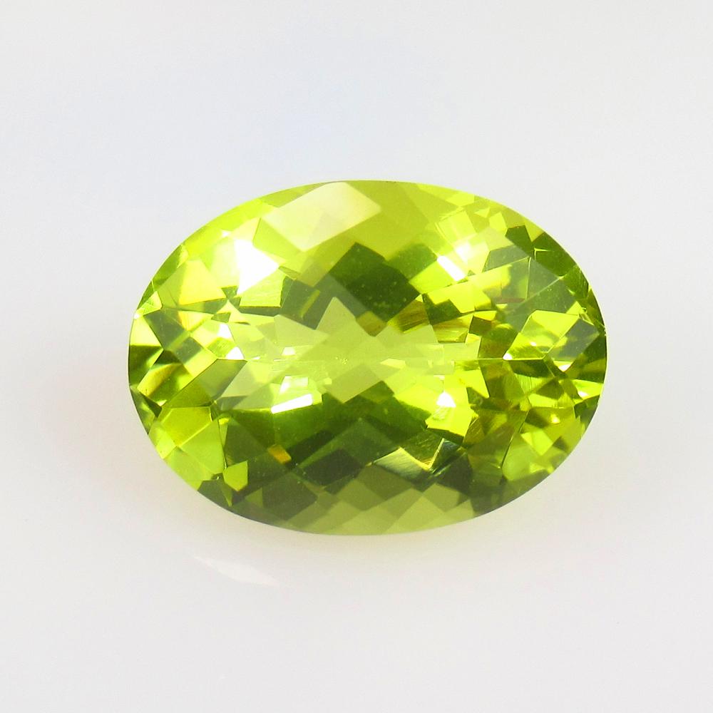 8.40 Ctw Natural Lemon Quartz Oval Cut: No Reserve! Title: 8.40 Ctw Natural Lemon Quartz Oval Cut Stone Clarity: VVS Gemstones: Natural Lemon Quartz Size/Dimensions: 8.4 Carat Weights: 16.10 x 11.80 x 8.60 mm Additional Information: Good Lu