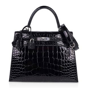 Hermes Kelly 25 Bag Sellier Black Alligator Palladium Hardware: Guaranteed authentic Hermes Kelly 25 Sellier bag featured in Black Alligator. Stunning Kelly with timeless Palladium hardware. Comes with signature Hermes box, raincoat, shoulder strap, sleepers,