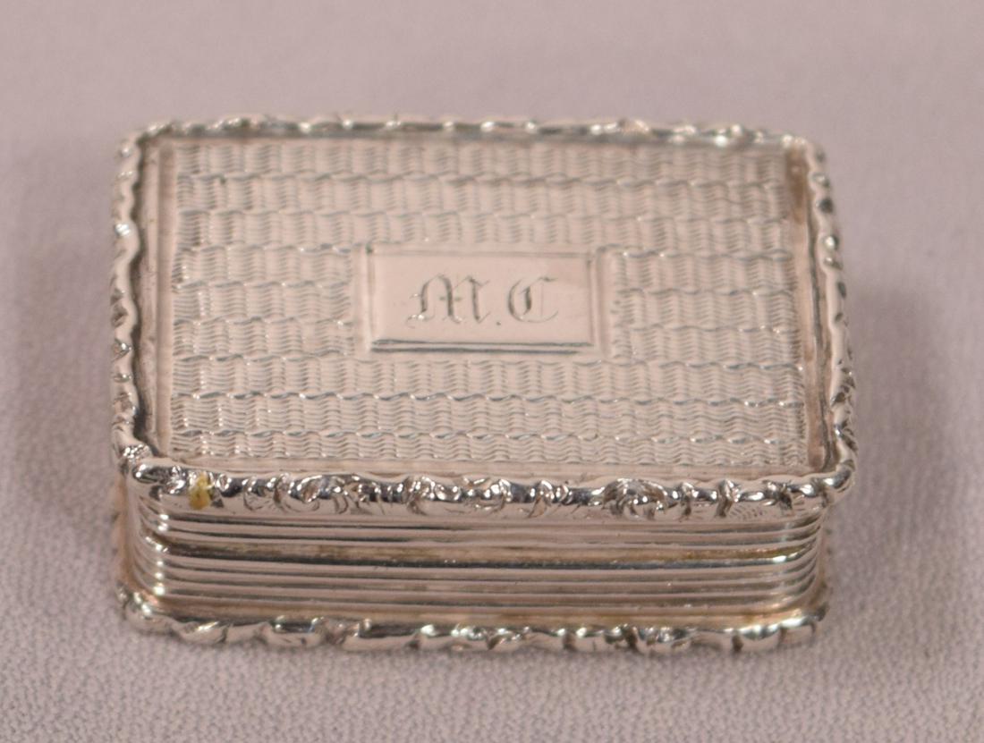 Antique Georgian Sterling Silver Vinaigrette Thomas Shaw Birmingham 1838: Antique Sterling Silver Vinaigrette Thomas Shaw Birmingham 1838. The inside has maker's marks and the date letter code for 1838. It has a beautiful reticulated gold over silver inner case. The top inn